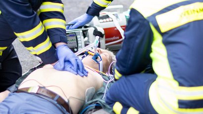 Ventilation via a tracheal tube