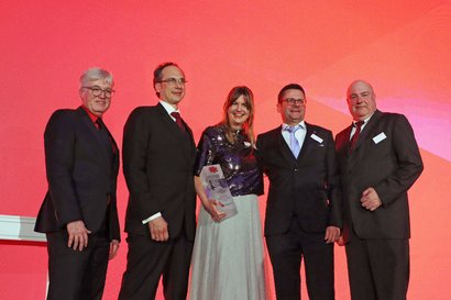 Group picture of the award ceremony